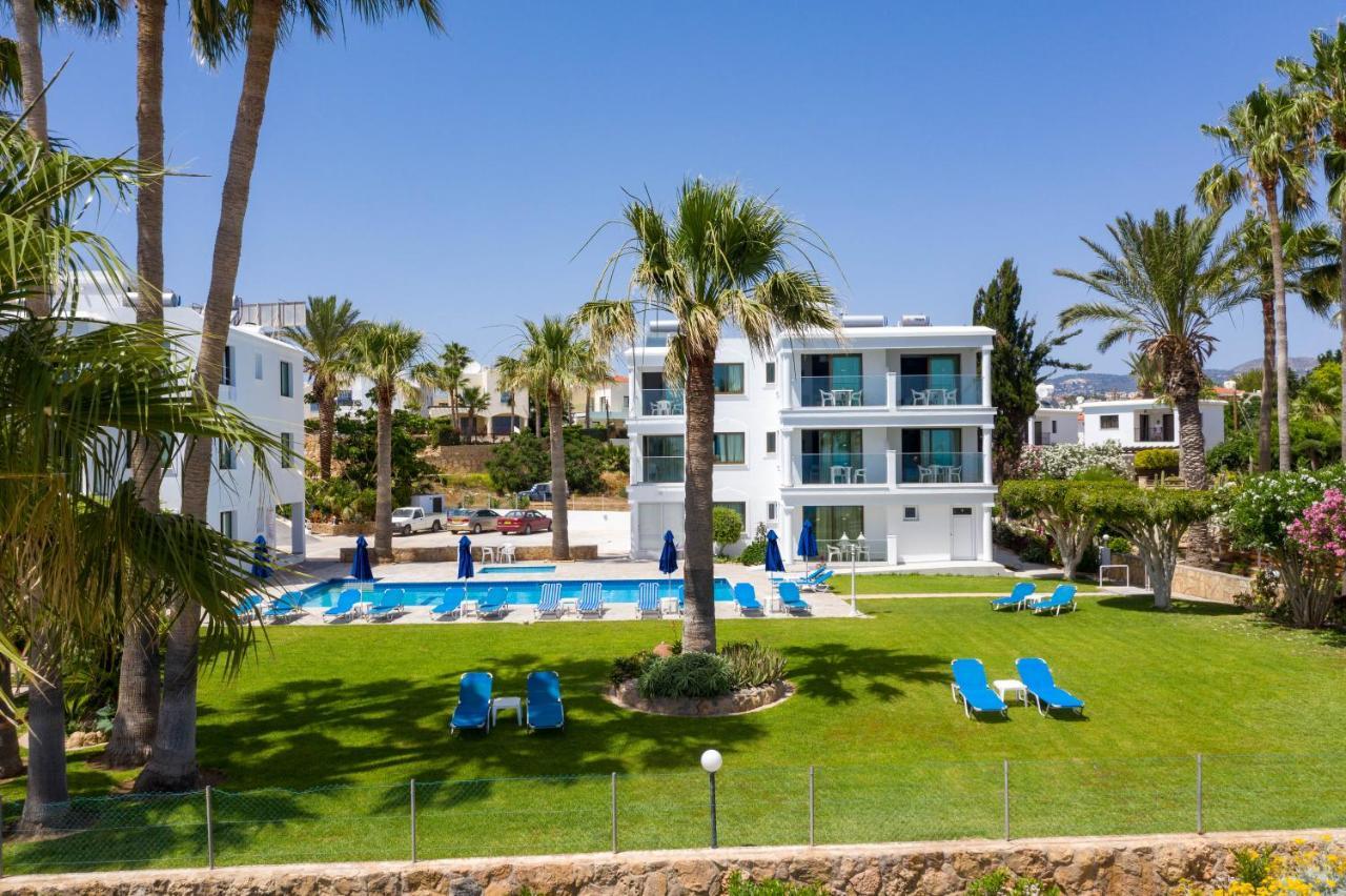 Rododafni Beach Apartments Paphos Esterno foto