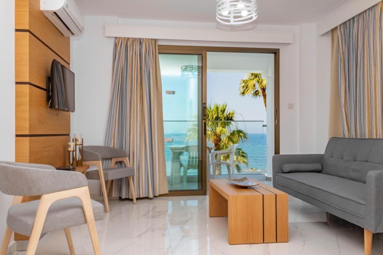 Rododafni Beach Apartments Paphos Esterno foto