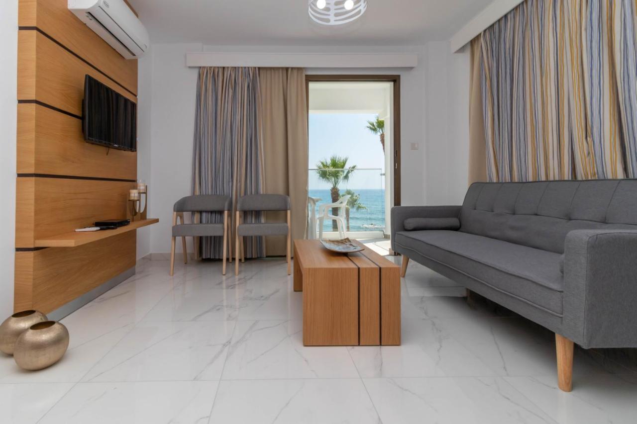 Rododafni Beach Apartments Paphos Esterno foto