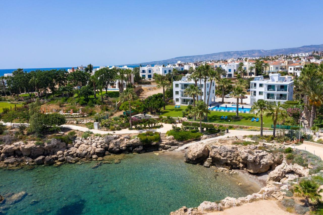 Rododafni Beach Apartments Paphos Esterno foto