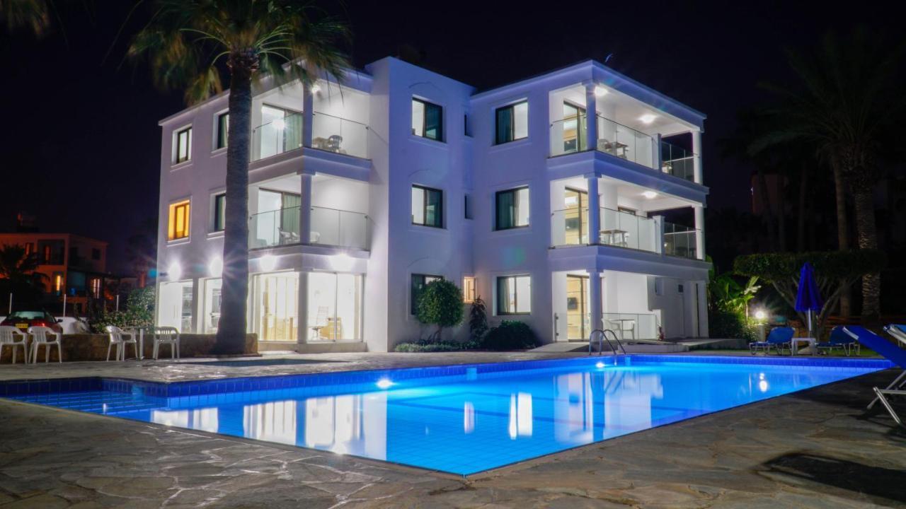 Rododafni Beach Apartments Paphos Esterno foto