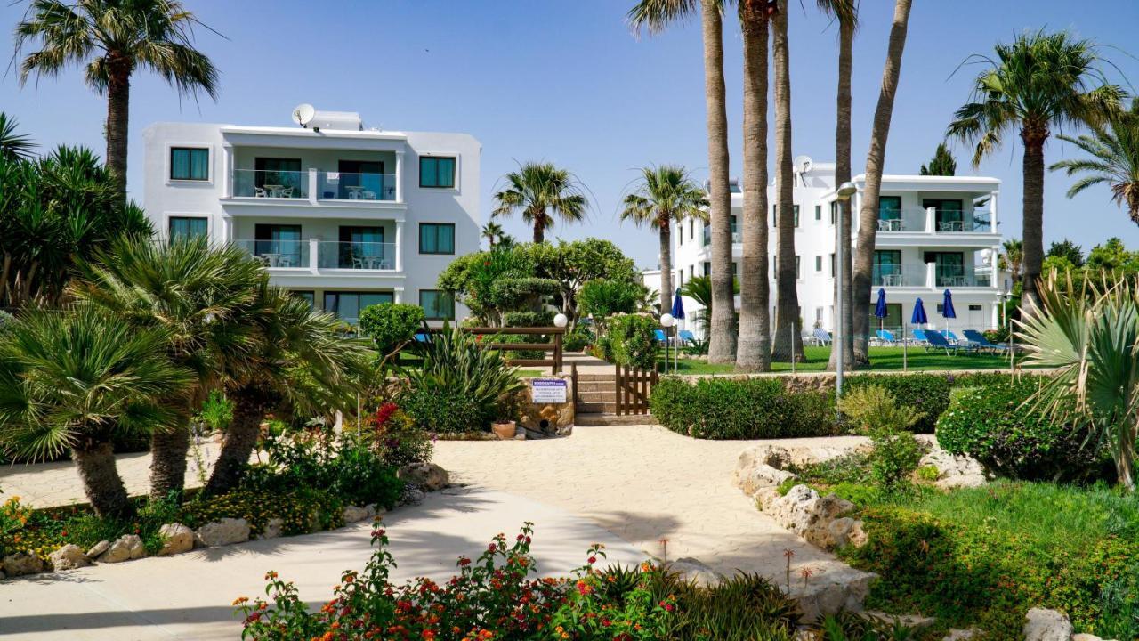 Rododafni Beach Apartments Paphos Esterno foto